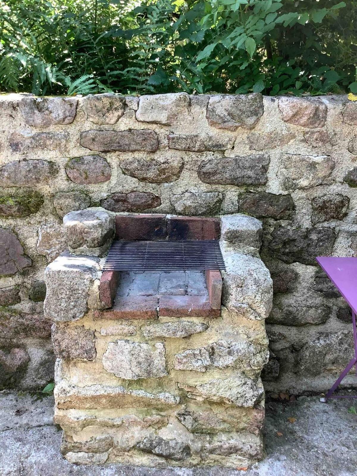 Faux-la-Montagne Woodland Cottage מראה חיצוני תמונה