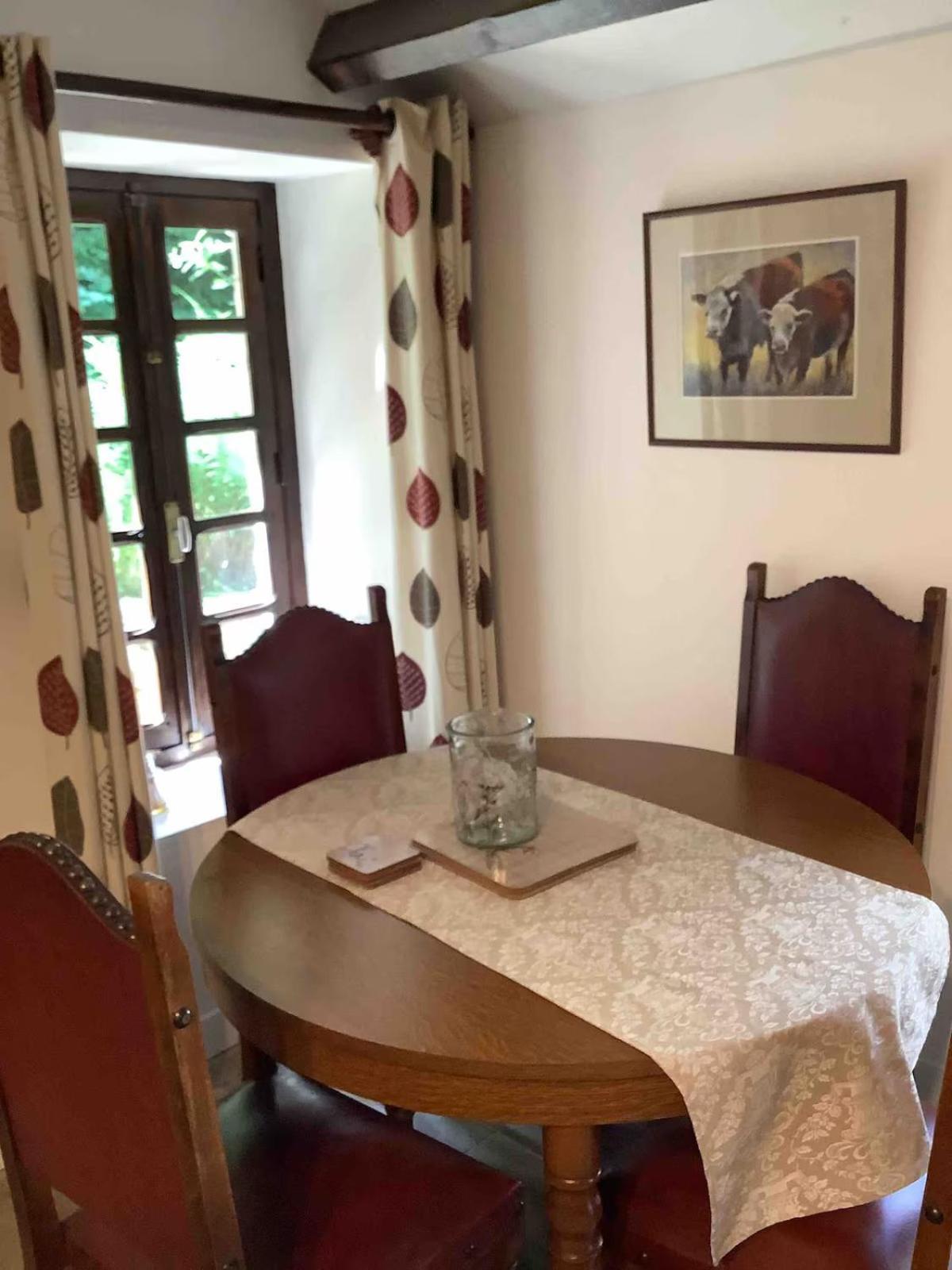 Faux-la-Montagne Woodland Cottage מראה חיצוני תמונה